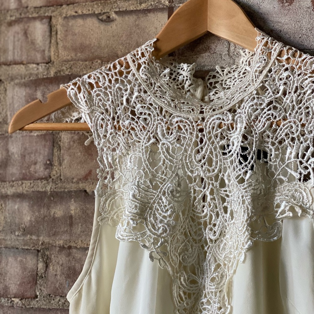 Forever21 + High Laced Neck + Off White Dress + L